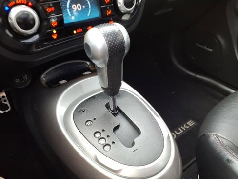 Used 2013 Nissan Juke SL w/ Midnight Edition image 15