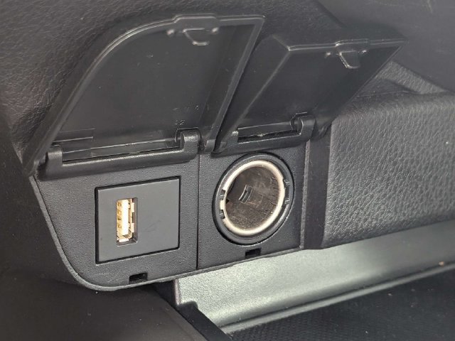 Used 2021 Toyota Camry SE FWD image 20