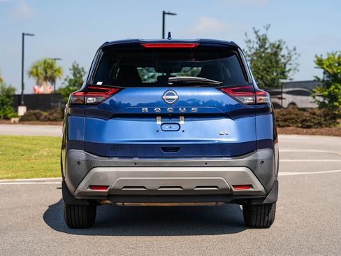 Used 2023 Nissan Rogue SV FWD image 6