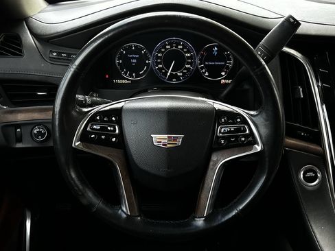 Used 2015 Cadillac Escalade Luxury RWD image 13