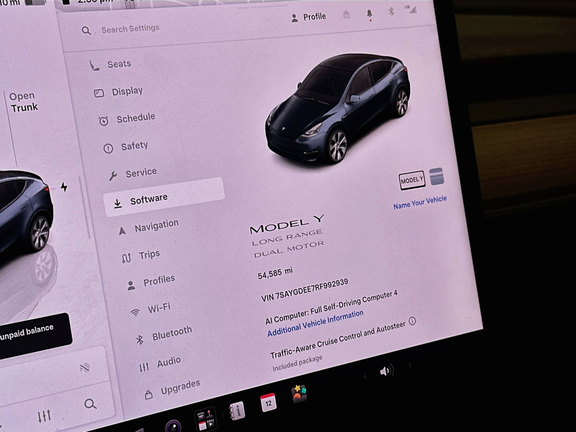 Used 2024 Tesla Model Y Long Range AWD/4WD image 18