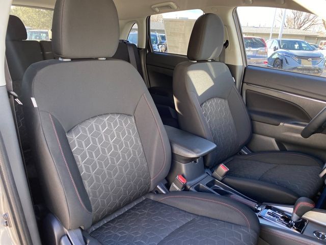 New 2026 Mitsubishi Outlander Sport LE AWD/4WD image 9