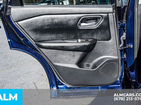 Used 2025 Nissan Rogue SV image 49