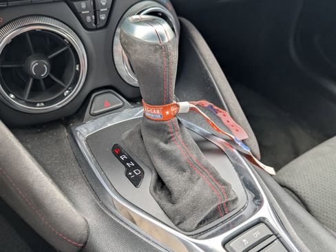 Used 2018 Chevrolet Camaro ZL1 image 12