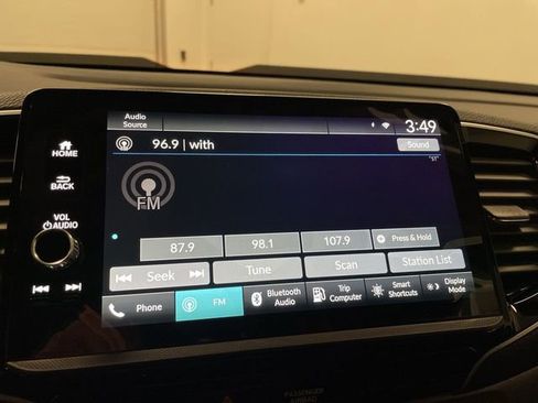 Used 2025 Honda Ridgeline Sport image 16