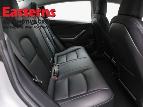 Used 2018 Tesla Model 3 Long Range RWD image 17