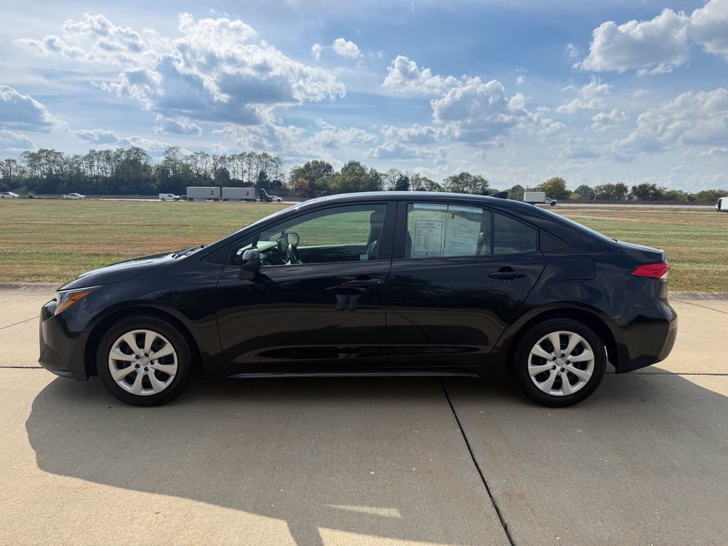Used 2024 Toyota Corolla LE FWD image 6
