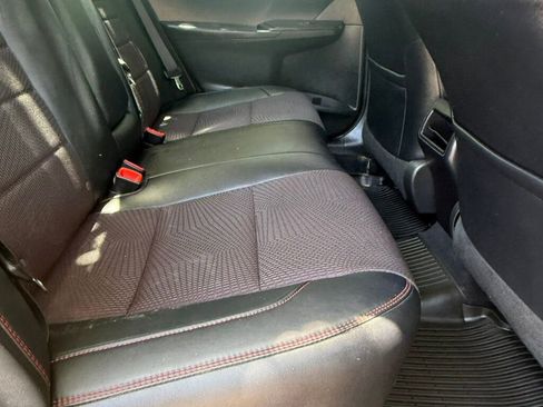 Used 2017 Toyota Camry SE FWD image 36