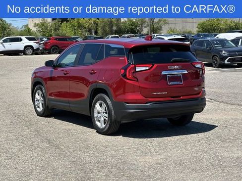 Certified 2023 GMC Terrain SLE FWD image 3