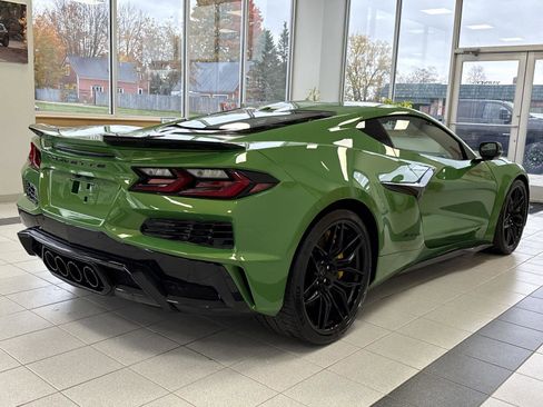 New 2026 Chevrolet Corvette Z06 w/ Stealth Interior Trim Package RWD image 5
