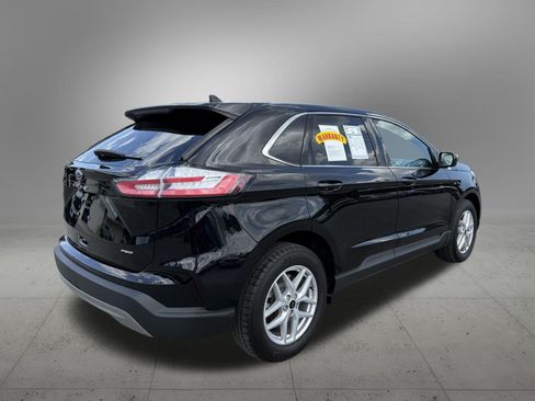 Used 2023 Ford Edge SEL w/ Convenience Package AWD/4WD image 4