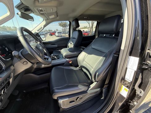 Used 2023 Ford F150 Lariat w/ Equipment Group 502A High image 28