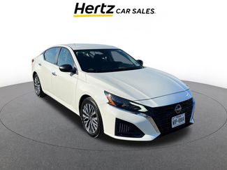 Used 2025 Nissan Altima 2.5 SV video 1