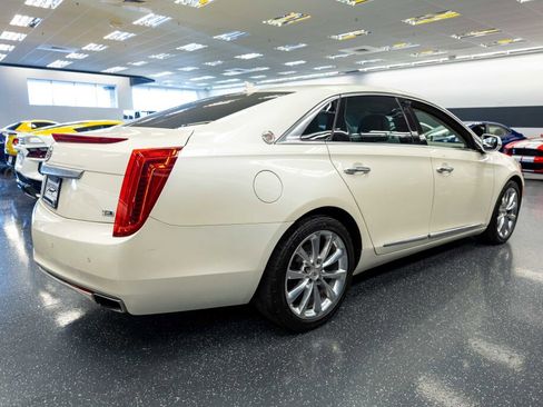 Used 2013 Cadillac XTS Platinum image 5