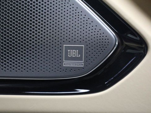 Certified 2023 Ferrari Roma image 25