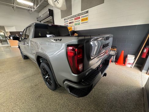 Used 2023 GMC Sierra 1500 Elevation AWD/4WD image 7