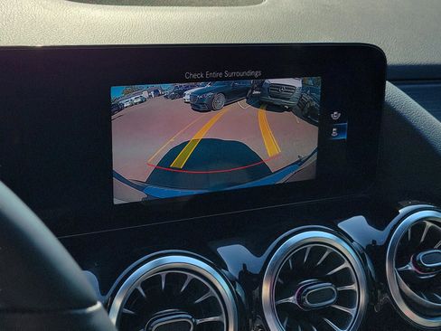 Certified 2023 Mercedes-Benz GLA 250 4MATIC image 28