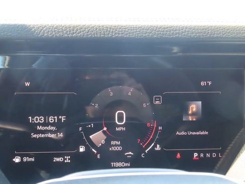 Used 2025 GMC Yukon Denali AWD/4WD image 36