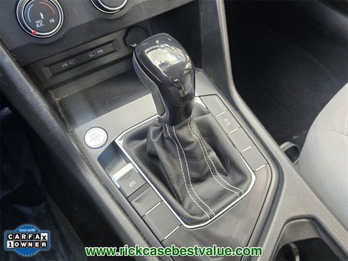 Used 2022 Volkswagen Taos S image 25