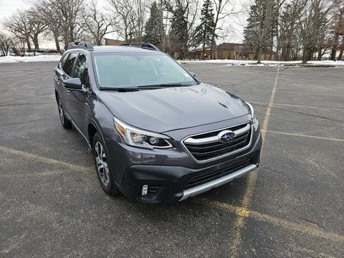 Used 2022 Subaru Outback Limited image 8