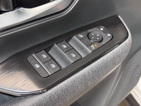 New 2026 Nissan Kicks SV w/ SV Premium Package AWD/4WD image 9