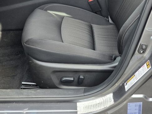 Used 2024 Nissan Altima 2.5 SV image 17