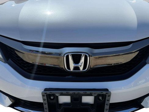 Used 2017 Honda Accord EX-L image 12