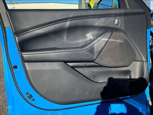 Used 2022 Ford Mustang Mach-E Select image 23