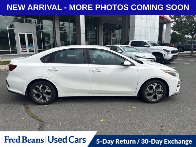 Used 2019 Kia Forte LXS FWD image 2