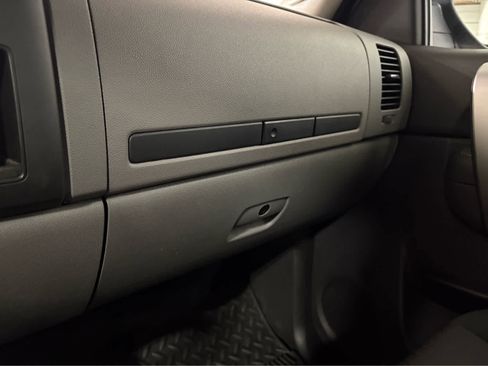 Used 2013 Chevrolet Silverado 1500 LS AWD/4WD image 21