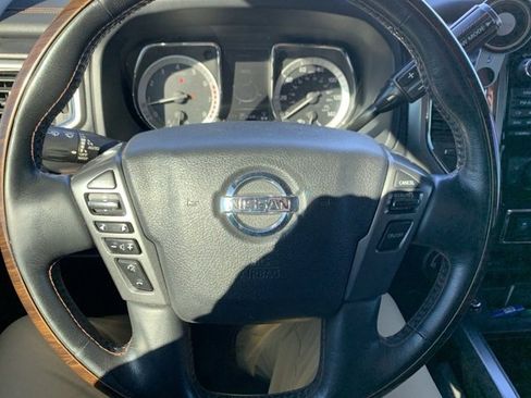 Used 2017 Nissan Titan Platinum Reserve image 13