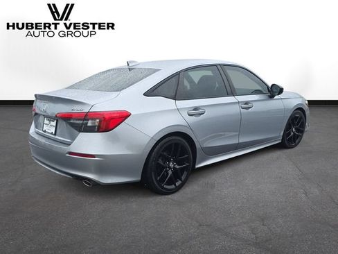 Used 2022 Honda Civic Sport image 6