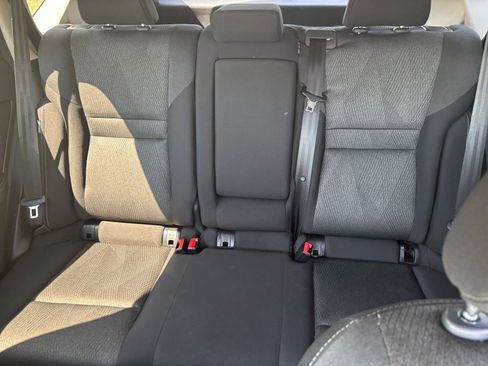 Used 2025 Nissan Rogue SV image 40