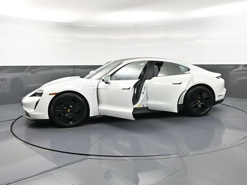 Certified 2022 Porsche Taycan RWD image 35