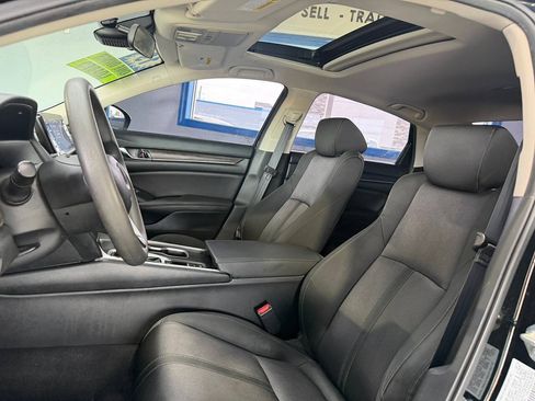 Used 2019 Honda Accord EX image 16