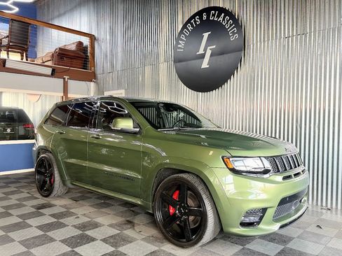 Used 2020 Jeep Grand Cherokee SRT AWD/4WD image 2