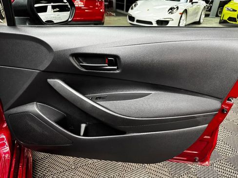 Used 2022 Toyota Corolla LE FWD image 55