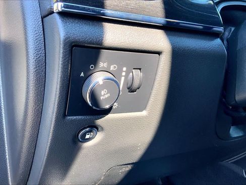 Used 2021 Jeep Grand Cherokee Trailhawk AWD/4WD image 36