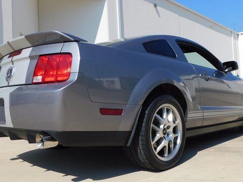 Used 2007 Ford Mustang Shelby GT500 RWD image 23
