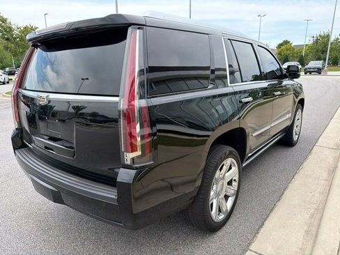 Used 2016 Cadillac Escalade Premium AWD/4WD image 5