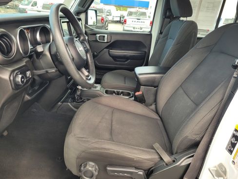 Used 2023 Jeep Wrangler Unlimited Sport AWD/4WD image 16