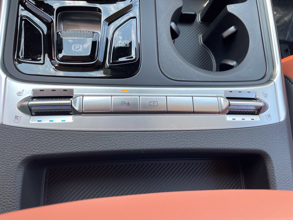 New 2027 Kia Carnival SX FWD image 24