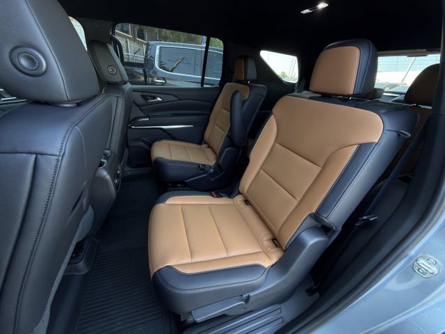 New 2027 Chevrolet Traverse Z71 w/ Driver Confidence Package AWD/4WD image 19