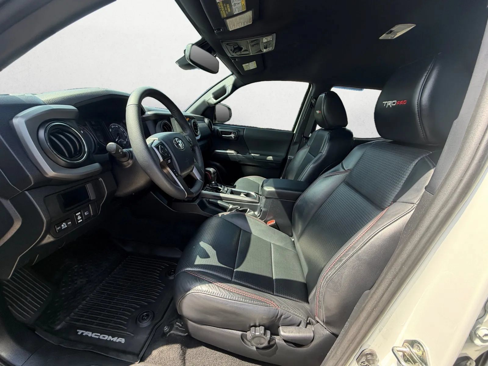 Used 2018 Toyota Tacoma TRD Pro AWD/4WD image 11