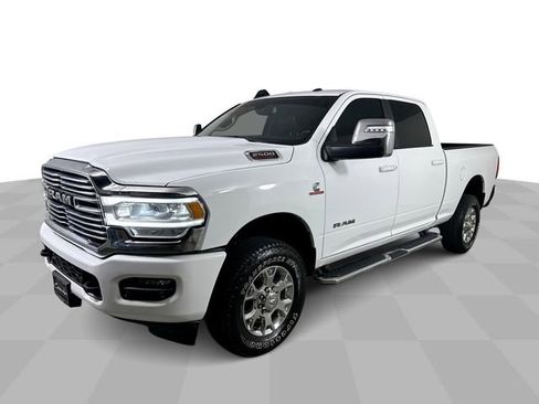 Used 2024 RAM 2500 Laramie AWD/4WD image 4