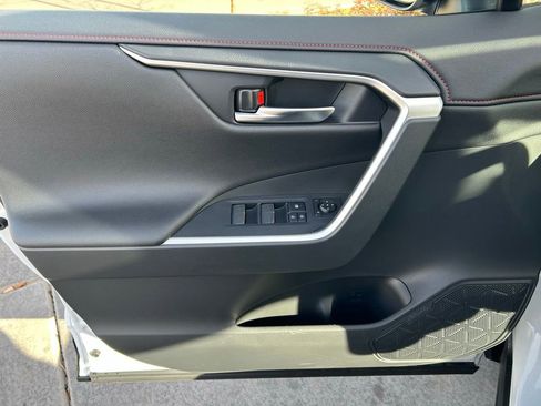 Used 2025 Toyota RAV4 XSE w/ Weather Package image 10