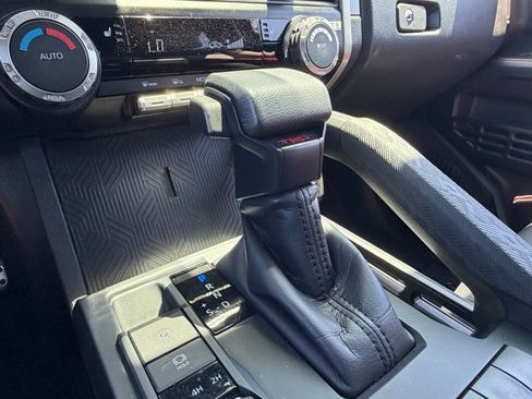 Used 2024 Toyota Tacoma TRD Sport AWD/4WD image 7