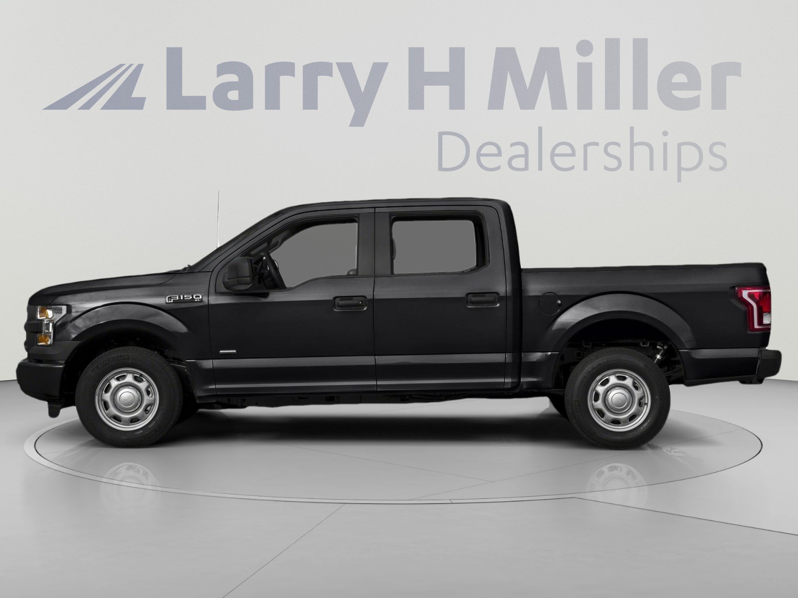 Used 2017 Ford F150 XL w/ Equipment Group 101A Mid AWD/4WD image 3