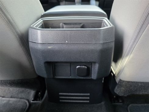 Used 2024 Toyota Tacoma TRD Off-Road image 16