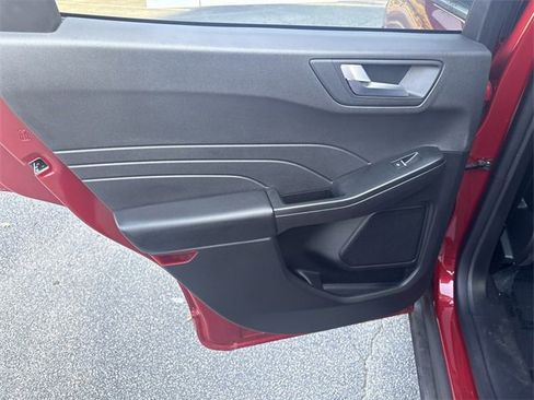 Used 2024 Ford Escape ST-Line image 16